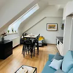 Central, Cozy & Stylish With Views