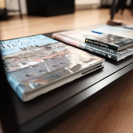 Central, Cozy & Stylish With Views Apartamento Praga