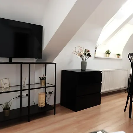 Apartamento Central, Cozy & Stylish With Views Praga