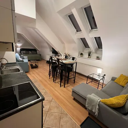 Central, Cozy & Stylish With Views