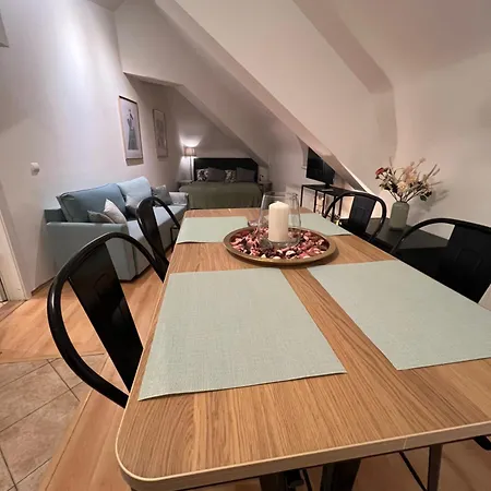 Central, Cozy & Stylish With Views Prague