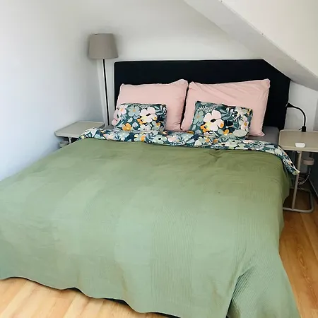 Central, Cozy & Stylish With Views Apartment