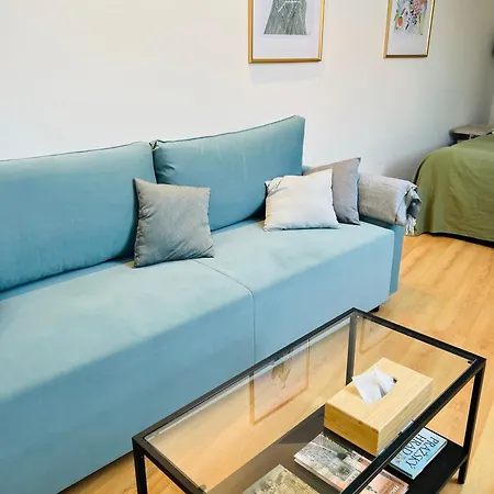 Central, Cozy & Stylish With Views Apartment