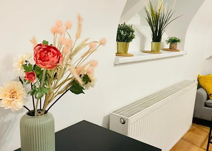 Central, Cozy & Stylish With Views * Prag