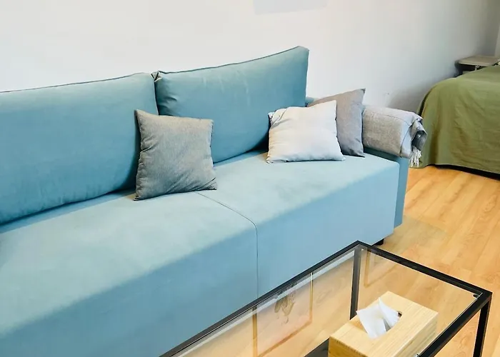 Daire Central, Cozy & Stylish With Views *